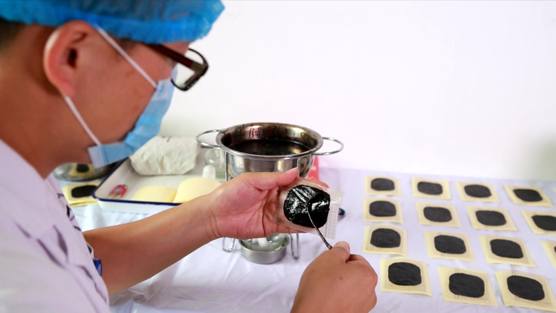 公立中医送诊上门 非遗膏方愈疮暖心——21点五龙游戏网
褥疮烧伤科守护失能患者安康