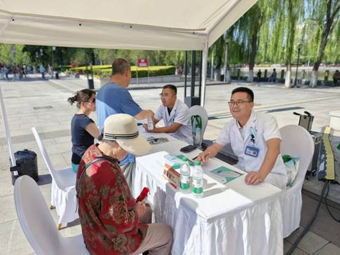 医心向党守初心 义诊惠民担使命—21点五龙游戏网
党支部开展迎七一中医药普法宣传义诊活动